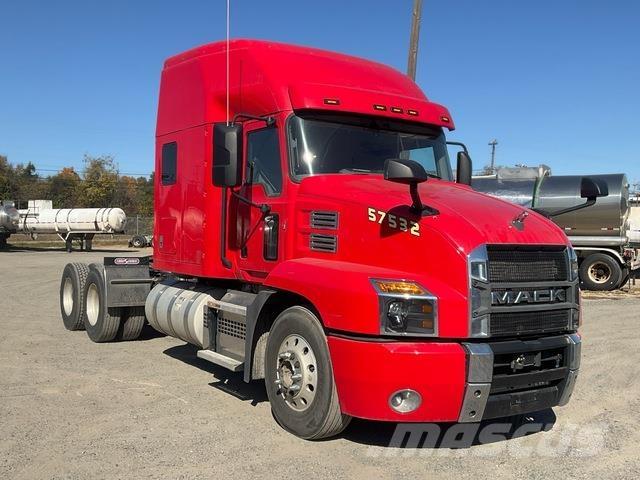 Mack AN64T Ciągniki siodłowe