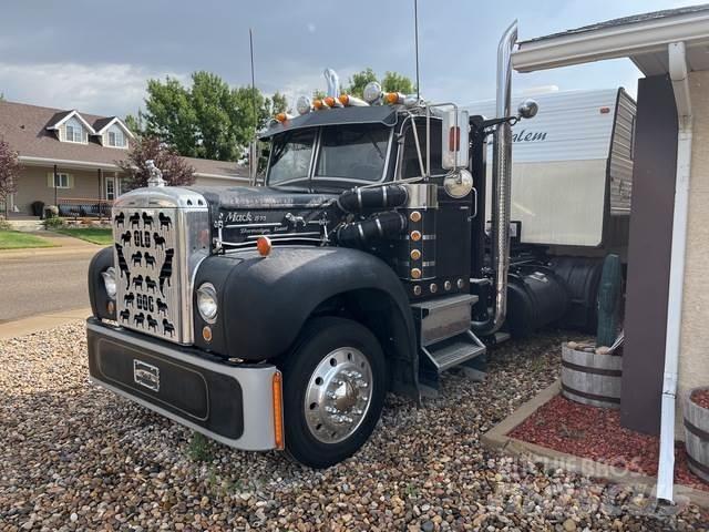 Mack B75 Ciągniki siodłowe