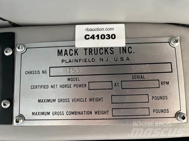 Mack B75 Ciągniki siodłowe