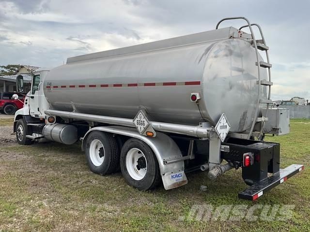 Mack CH613 Cysterna