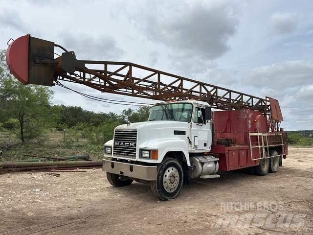 Mack CH613 Maszyny budowlane - Inne