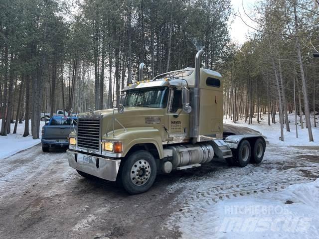 Mack CHN613 Ciągniki siodłowe