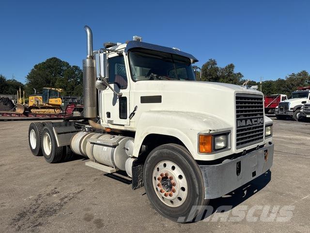 Mack CHN613 Ciągniki siodłowe