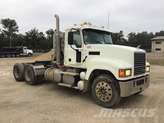 Mack CHU613 Ciągniki siodłowe