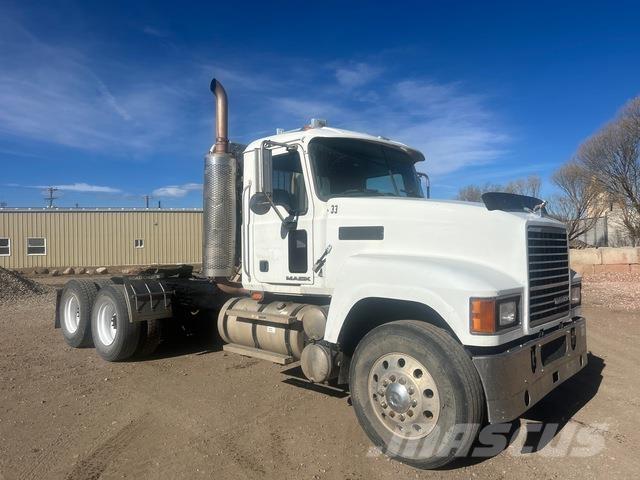 Mack CHU613 Ciągniki siodłowe