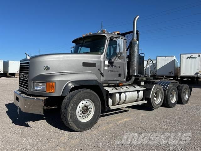 Mack CL713 Ciągniki siodłowe