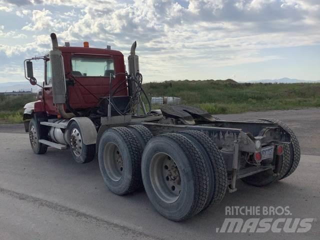 Mack CL733 Ciągniki siodłowe