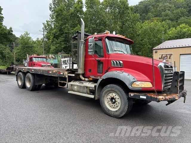 Mack CT713 Samochody ratownicze pomocy drogowej