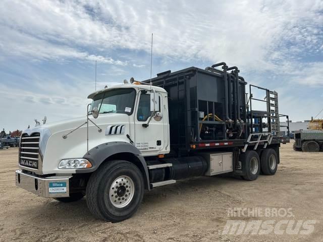 Mack CTR713B Maszyny budowlane - Inne