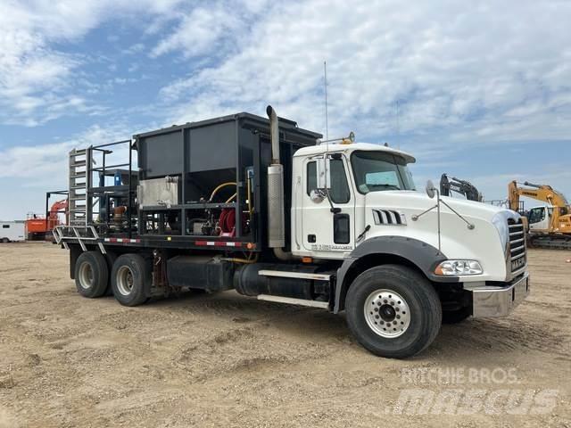 Mack CTR713B Maszyny budowlane - Inne
