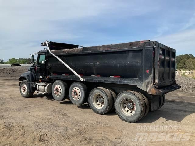 Mack CV713 Wywrotki
