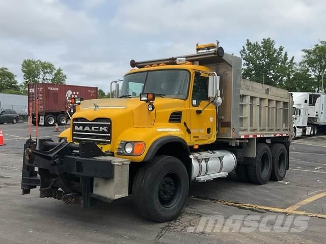 Mack CV713 Wywrotki