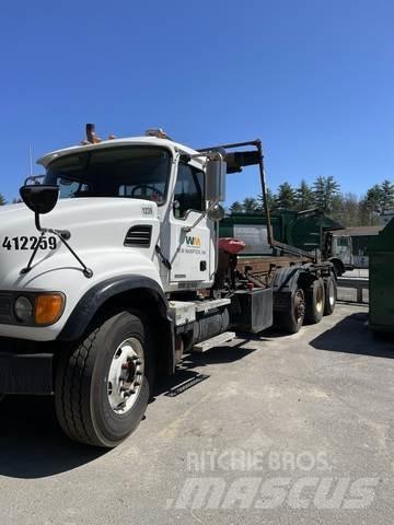 Mack CV713 Bramowce