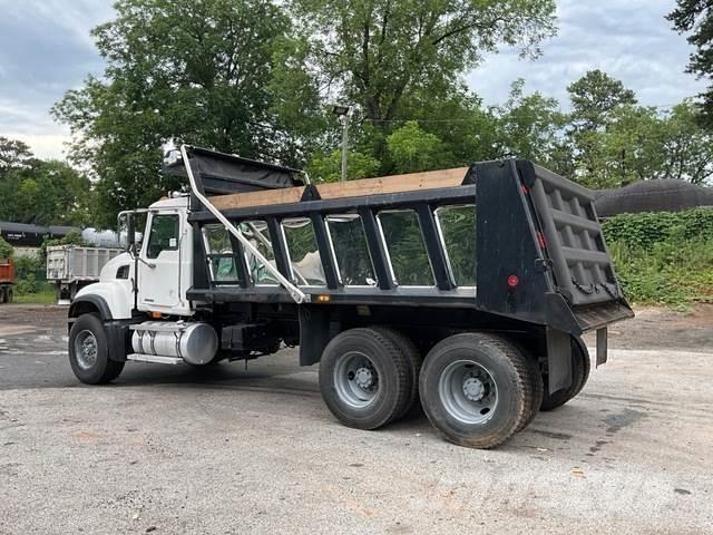 Mack CV713 Wywrotki