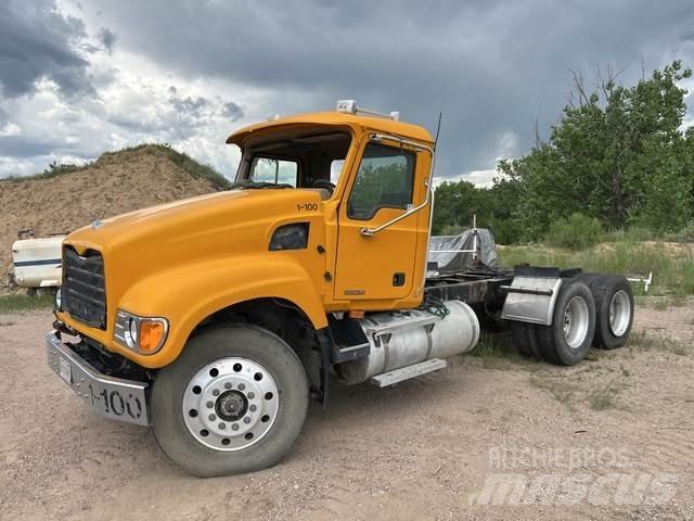 Mack CV713 Ciągniki siodłowe
