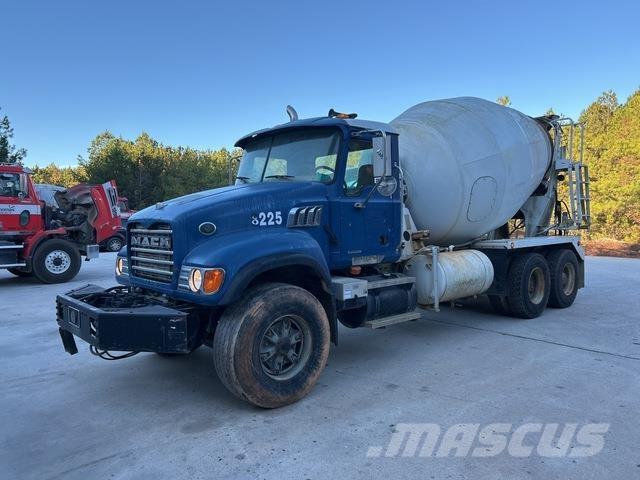 Mack CV713 Inne