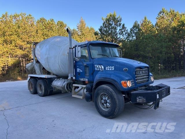 Mack CV713 Inne