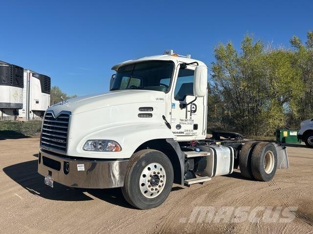 Mack CXU612 Ciągniki siodłowe