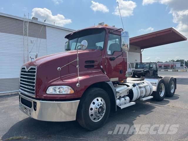 Mack CXU612 Ciągniki siodłowe
