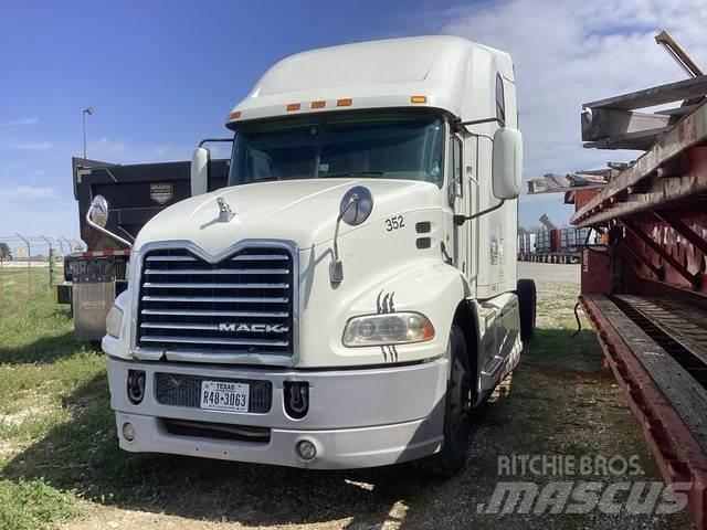 Mack CXU613 Ciągniki siodłowe