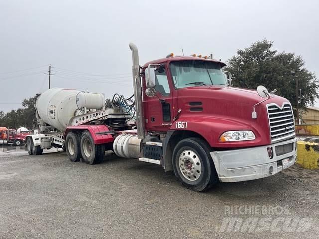 Mack CXU613 Ciągniki siodłowe
