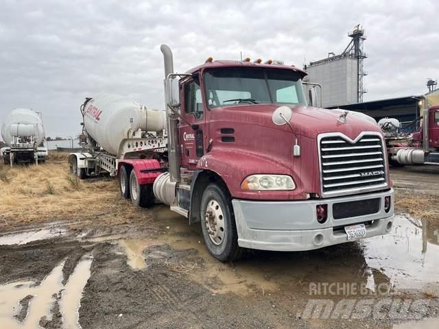 Mack CXU613 Ciągniki siodłowe