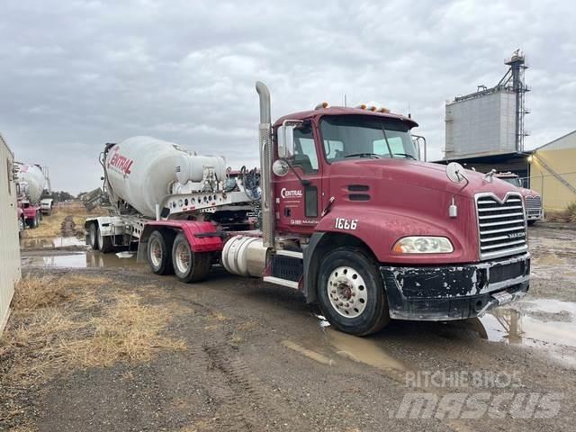 Mack CXU613 Ciągniki siodłowe