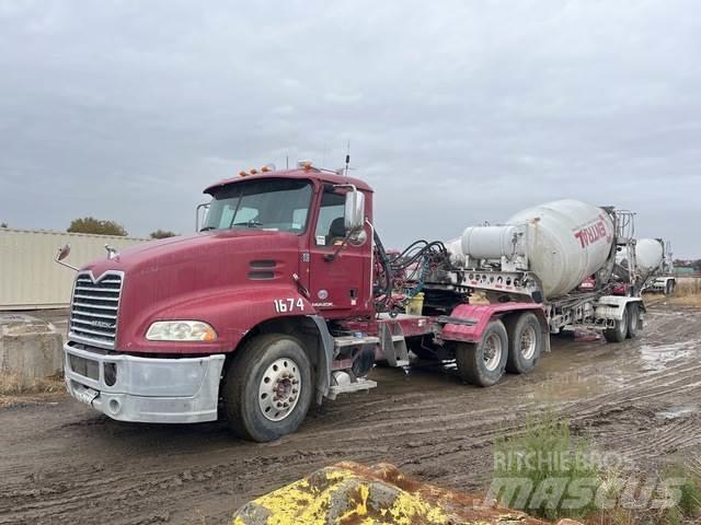 Mack CXU613 Ciągniki siodłowe