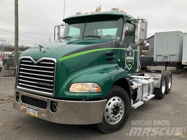 Mack CXU613 Ciągniki siodłowe