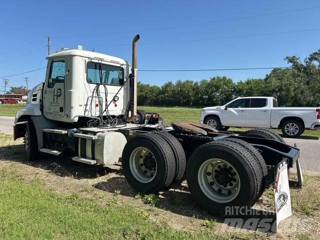 Mack CXU613 Ciągniki siodłowe