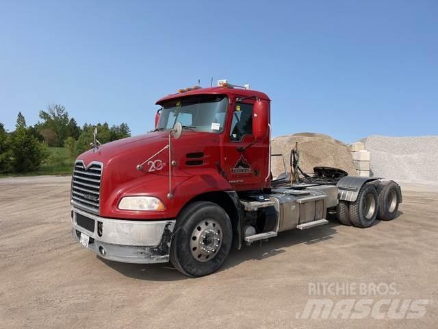 Mack CXU613 Ciągniki siodłowe