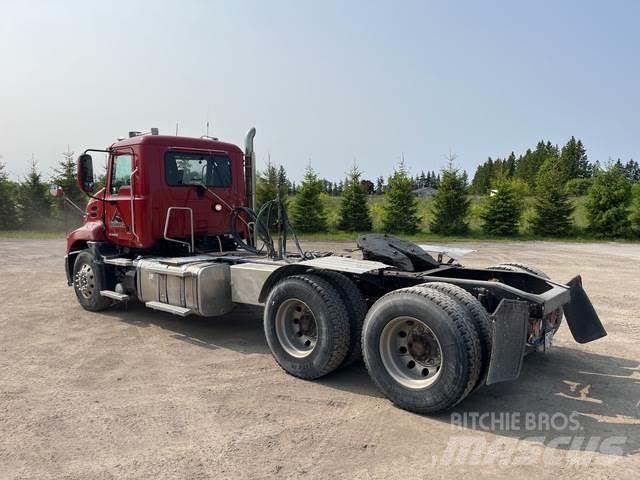 Mack CXU613 Ciągniki siodłowe