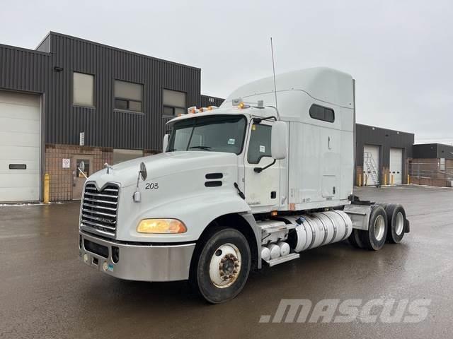 Mack CXU613 Ciągniki siodłowe