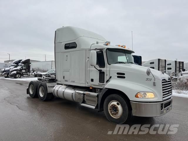 Mack CXU613 Ciągniki siodłowe