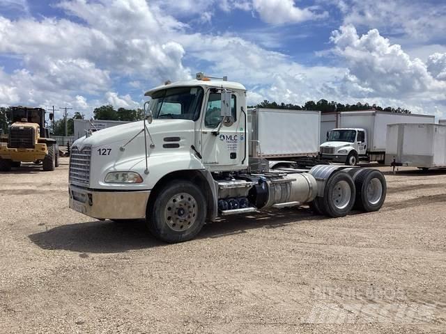 Mack CXU613 Ciągniki siodłowe