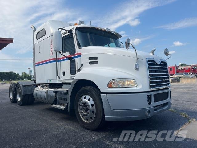Mack CXU613 Ciągniki siodłowe