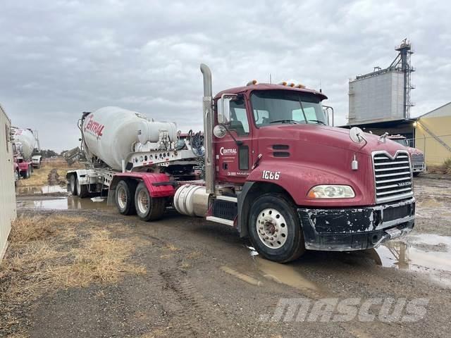 Mack CXU613 Ciągniki siodłowe