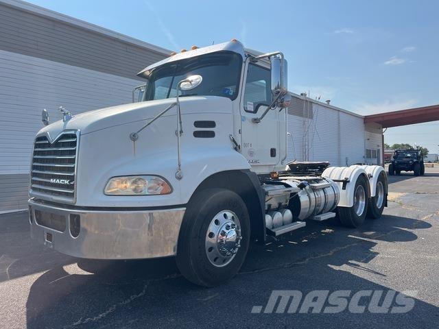 Mack CXU613 Ciągniki siodłowe