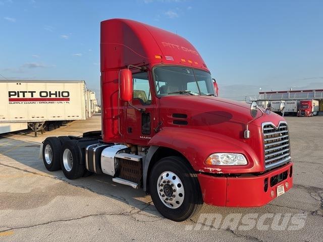Mack CXU613 Ciągniki siodłowe