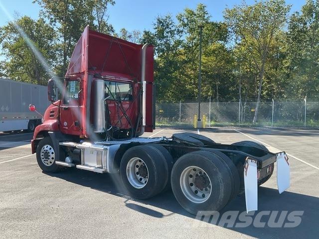 Mack CXU613 Ciągniki siodłowe