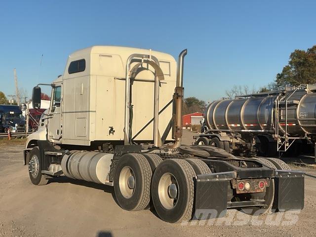 Mack CXU613 Ciągniki siodłowe