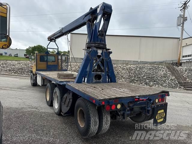 Mack DM688S Inne