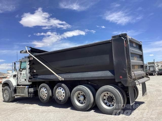 Mack GR104F Wywrotki