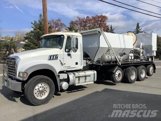 Mack GU713 Gruszki do betonu