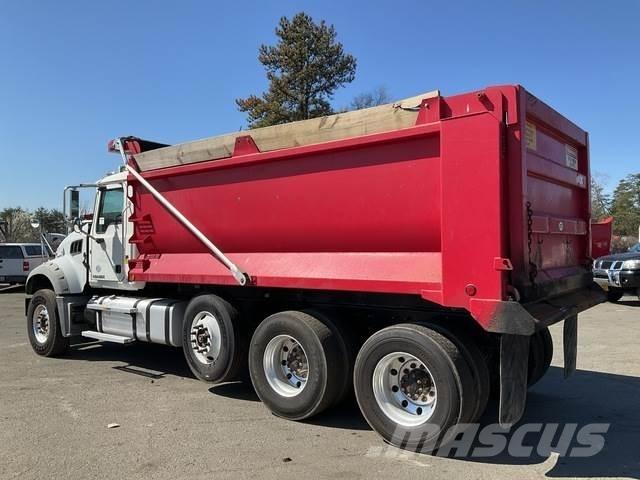 Mack GU713 Wywrotki