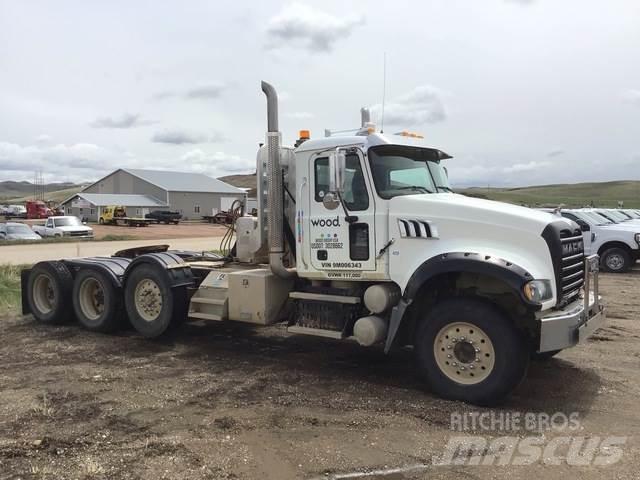 Mack GU713 Ciągniki siodłowe