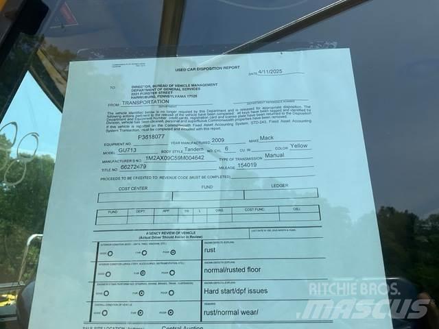 Mack GU713 Lemiesze i pługi śnieżne