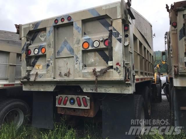 Mack GU713 Wywrotki
