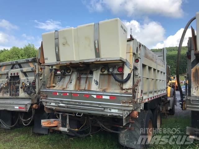 Mack GU713 Wywrotki