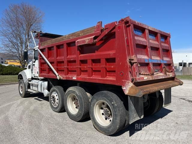 Mack GU714 Wywrotki